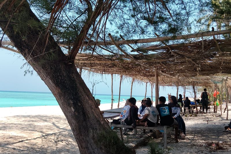hari-pariwisata-dunia-momentum-kembangkan-pariwisata-bahari-makassar