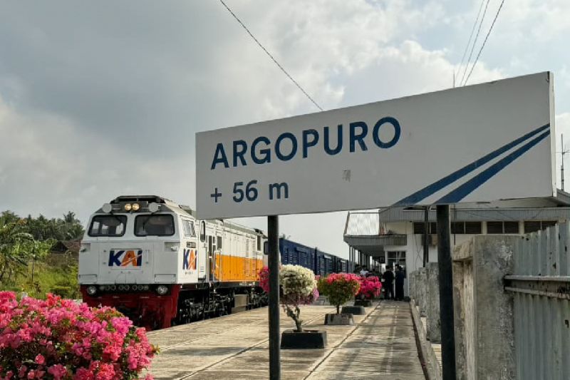 KAI Logistik uji coba mengangkut hasil pertanian Banyuwangi ke Jakarta