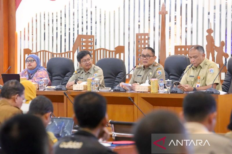 Pemkot Jakpus ajak warga tingkatkan kebersihan jelang Adipura 2026