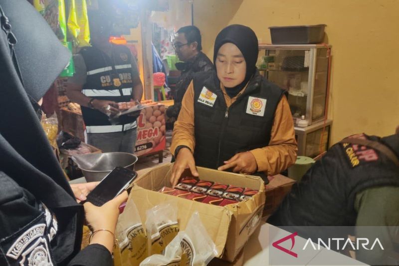 Satpol PP Cianjur sita 7.000 batang rokok ilegal