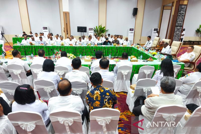 Kemendagri minta hasil pembangunan Otsus di Papua Tengah diberi penanda