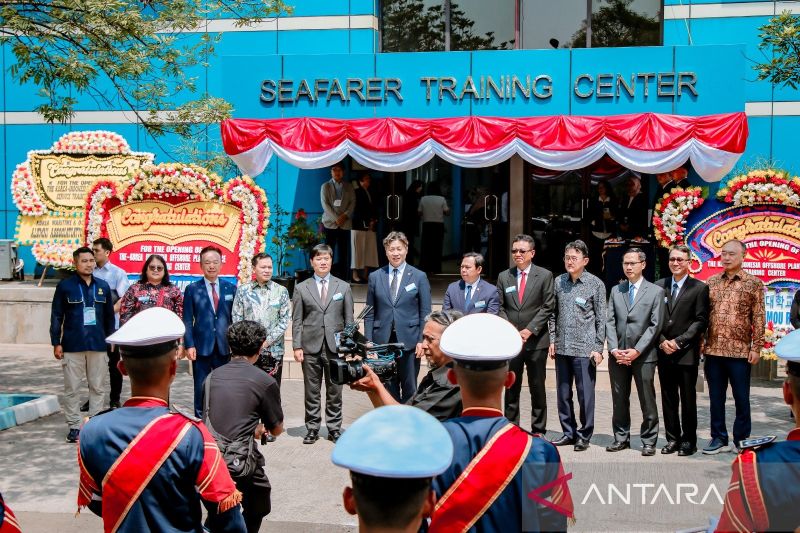 ri-menggandeng-korea-kios-center-target-latih-240-profesional