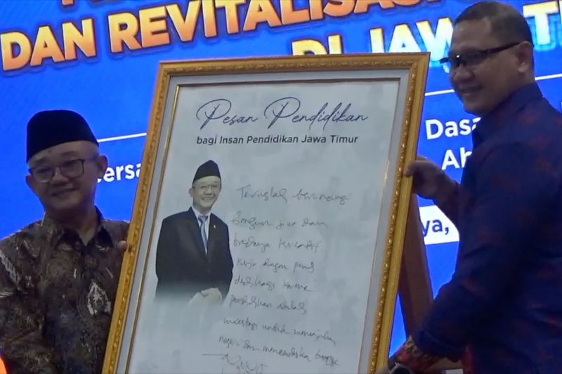 Mendikdasmen sebut dana BOS cukup untuk biayai sekolah gratis