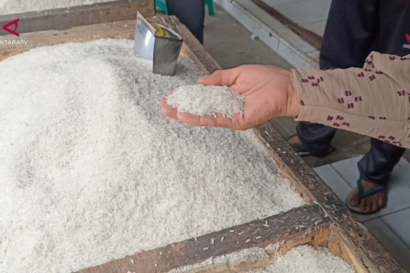 Disperindag Cilegon pastikan stok beras tetap aman