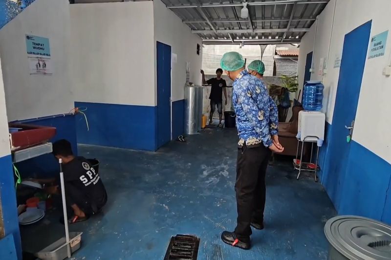 BGN tutup sementara 1.999 dapur MBG yang belum mendaftar SLHS