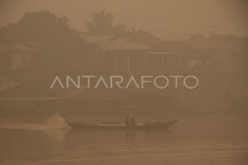 bi-bantu-lengkapi-kebutuhan-sarpras-penanganan-karhutla-di-kalteng