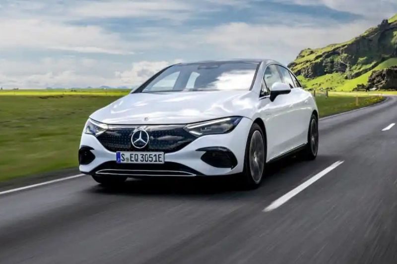 mercedes-benz-akan-hentikan-penjualan-beberapa-model-ev-di-wilayah-as