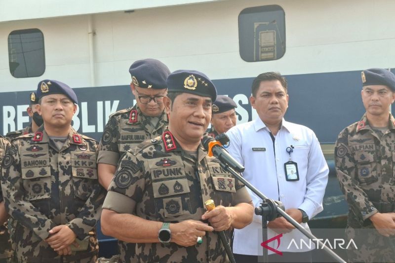 kkp-akan-cabut-izin-km-maulana-23-terkait-dugaan-kekerasan-kepada-abk