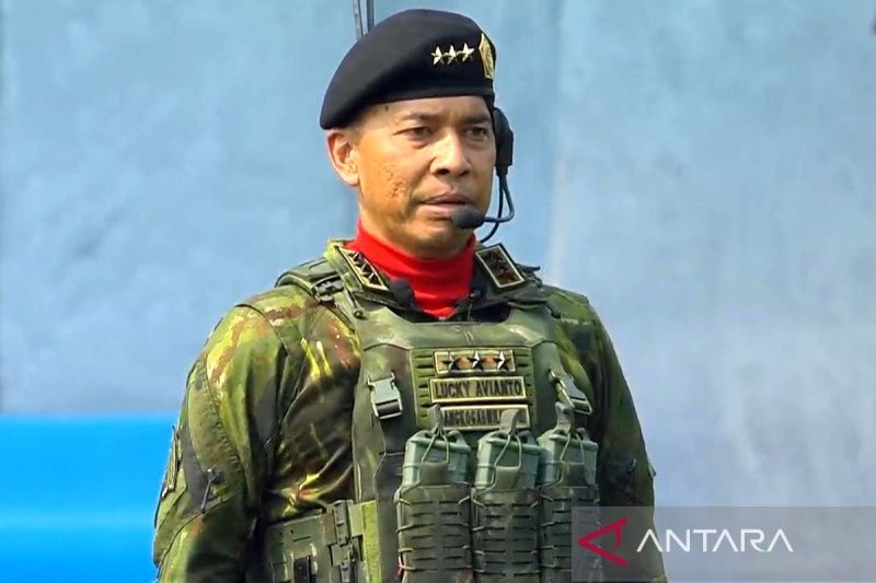 Jenderal penumpas OPM jadi komandan upacara HUT Ke-81 TNI