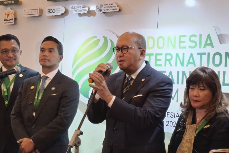 menteri-investasi-transisi-energi-buka-peluang-investasi-baru-ri