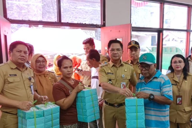 Pemkot Jaksel beri bantuan kepada penyintas kebakaran di Menteng Atas