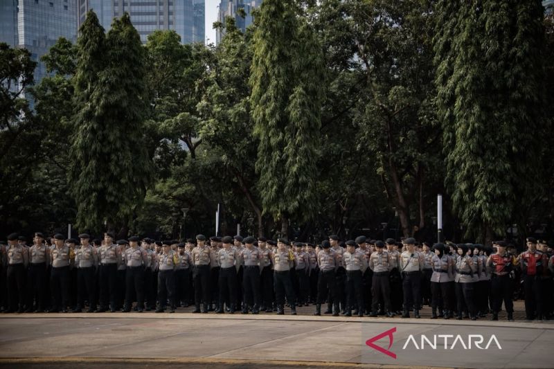 Polda Metro Jaya siagakan 11.261 personel amankan aksi buruh di DPR