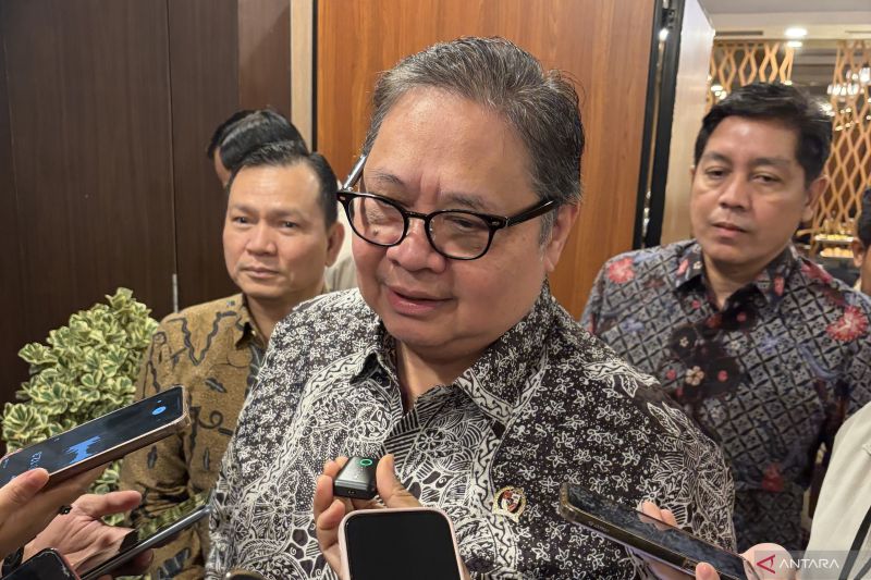 soal-jam-kerja-airlangga-ikut-regulasi-perlindungan-tenaga-kerja