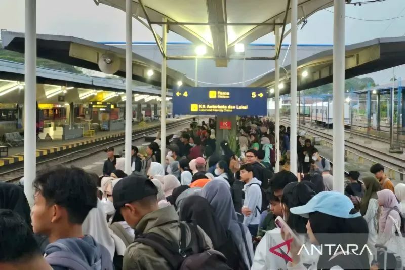 kai-peningkatan-layanan-dorong-pertumbuhan-pelanggan-stasiun-malang