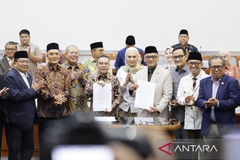 DPR: Penurunan biaya haji 2027 ringankan beban jamaah
