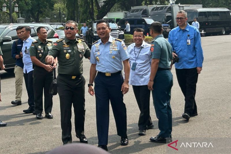 Prabowo kumpulkan 800 pejabat tinggi TNI/Polri