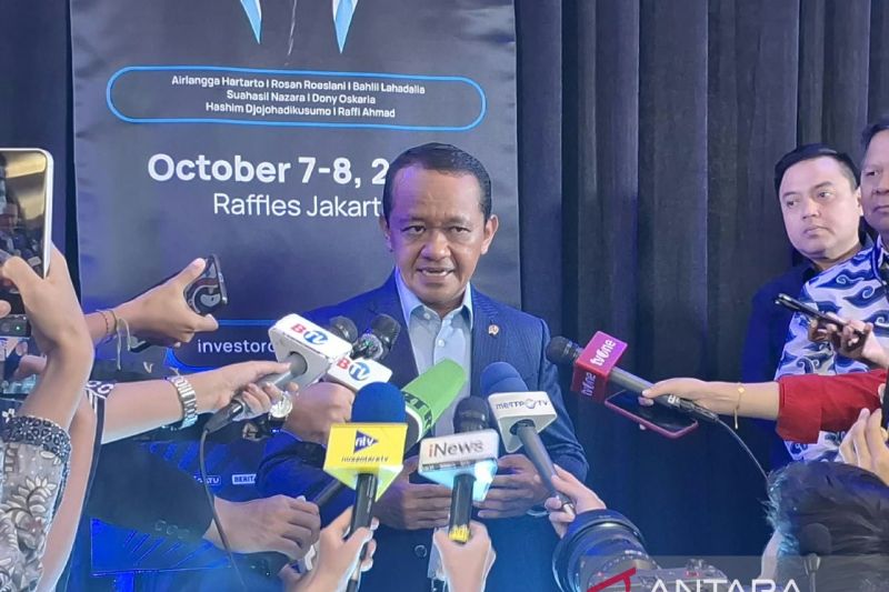 menteri-bahlil-buka-opsi-moratorium-smelter-nikel-setengah-jadi