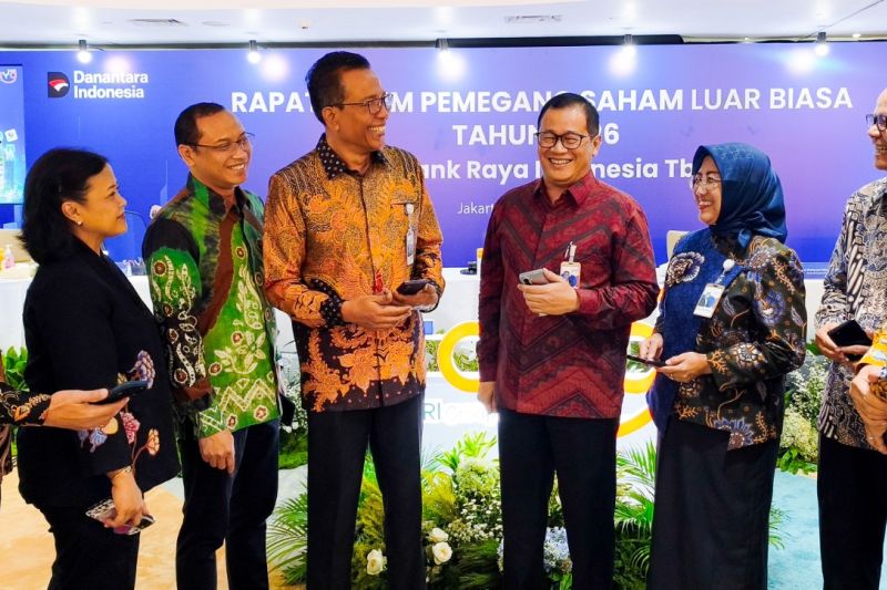 rupslb-bank-raya-setujui-angkat-direksi-baru