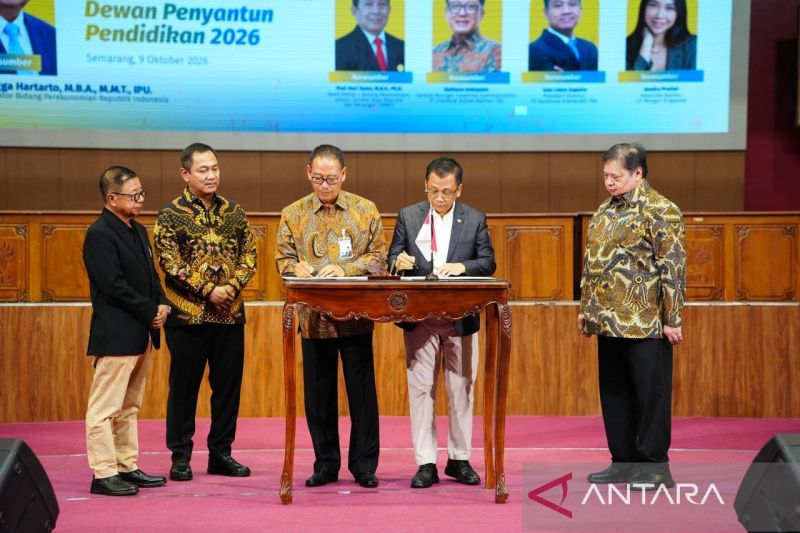 airlangga-dorong-ai-dan-semikonduktor-jadi-mesin-pertumbuhan-baru