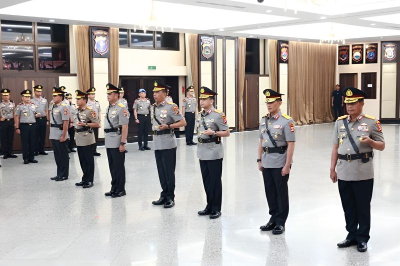 Kapolri pimpin sertijab Kakorlantas Polri dan tiga Kapolda
