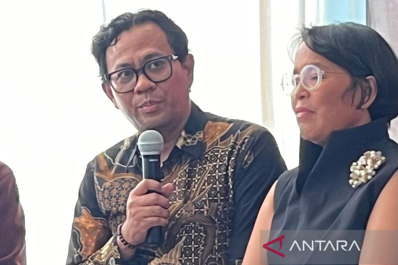 Kemenpar dorong wastra jadi daya tarik destinasi lewat JFW 2027