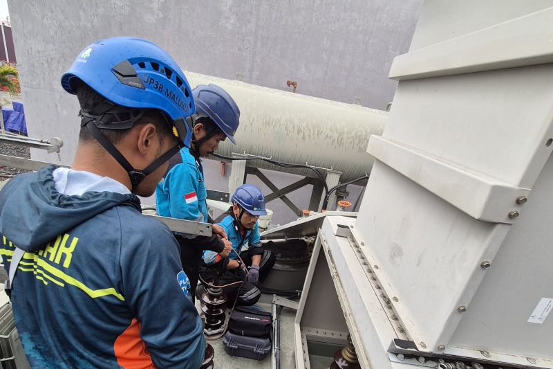 pln-bergerak-cepat-pulihkan-aliran-listrik-wilayah-ternate-tidore