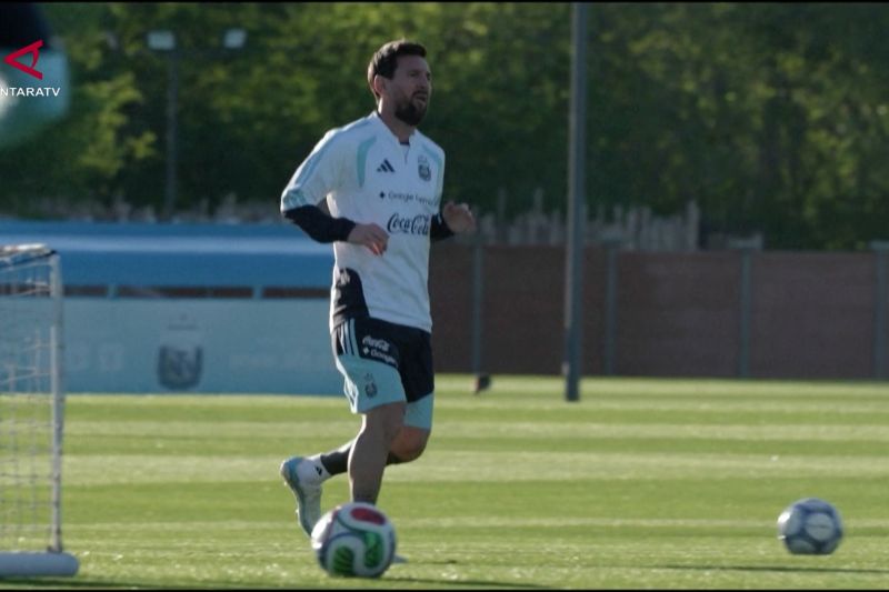Messi jalani latihan terakhir jelang laga perpisahan bersama Argentina