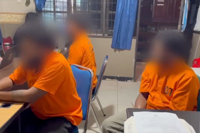 Satgas Cartenz bekuk tiga pelaku diduga pengedar amunisi ilegal
