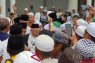 Usai shalat Jumat, warga Banjar antusias salami Ma'ruf Amin