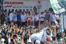 Pendukung Prabowo-Sandi padati kampanye terbuka di Stadion Pakansari