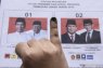 Jokowi-KH Ma'ruf Amin kalah di TPS gubernur Riau mencoblos