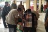 Sukabumi tanggung biaya pendidikan anak petugas pemilu meninggal