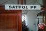 Satpol PP minta pemasangan spanduk kemenangan pemilu tunggu hasil KPU