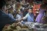 Kunjungi Pasar Minggu, Gibran sebut revitalisasi pasar tradisional