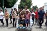 Menyaksikan Anies Baswedan saat mengayuh becak di Yogyakarta