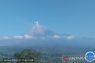 Gunung Semeru erupsi dengan letusan setinggi 800 meter