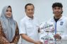 Gubernur NTB Iqbal serahkan bonus atlet PON Aceh-Sumut Rp31 miliar