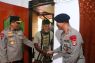 Kapolda Kaltara Bersama Dansat Brimob Meninjau Program Bedah Rumah di Tarakan