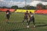 Latihan kiper Semen Padang FC
