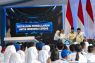 Presiden Prabowo membacakan dua pantun soal digitalisasi di SMPN 4 Kota Bekasi