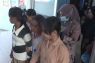 Puluhan siswa SD di Ternate dipulangkan usai diduga keracunan MBG