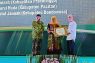 Khofifah serahkan "Masjid Award 2025" pada 31 masjid