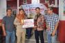 Mantan Dirut PT Semen Padang kirimkan bantuan Rp50 juta untuk korban banjir bandang di Pauh