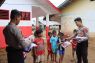 Polda Sumut salurkan seragam sekolah untuk siswa di Tapanuli Tengah