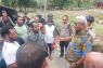 Bupati John Rettob temui dua kubu bertikai di Kwamki Narama