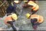 Pemasangan bronjong di tanggul Sungai Kalimalang butuh waktu 5 hari