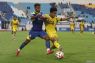 Arema FC menang telak Semen Padang tiga gol tanpa balas