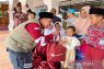 Seribu Paket Lebaran dari SMGP untuk Anak Yatim di Madina