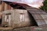 Angin puting beliung rusak dua unit rumah warga di Aceh Barat