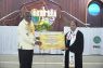 Wali Kota Jayapura serahkan bantuan keagamaan Rp100 juta bagi TK di Kotaraja